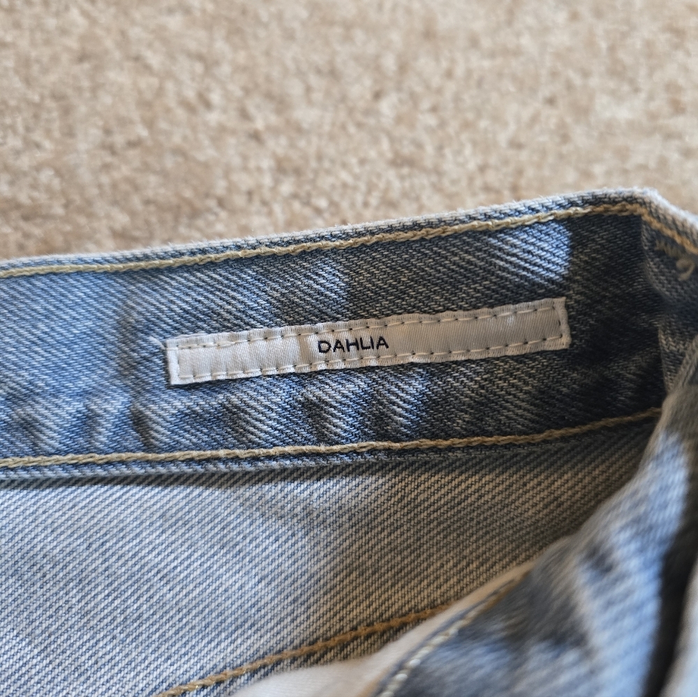 Citizens Of Humanity Dahlia Bow Leg Jean - Picture 3 of 5